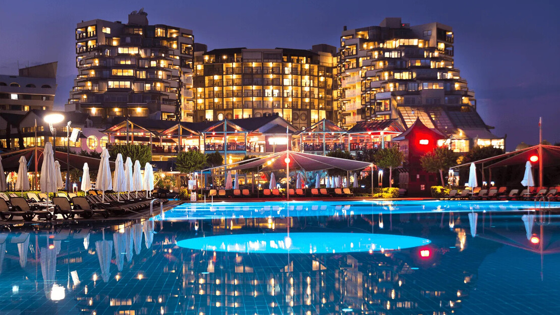 Limak Lara Deluxe Hotel & Resort